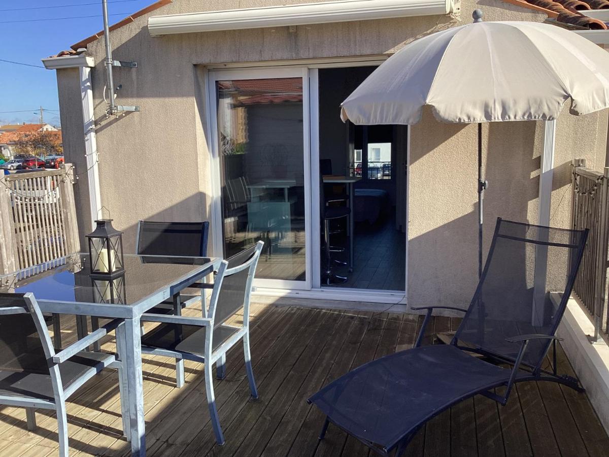 Апартаменты Chaleureux T2 30 M2 Et Sa Terrasse Bois 18 M2 Ла-Рошель Экстерьер фото